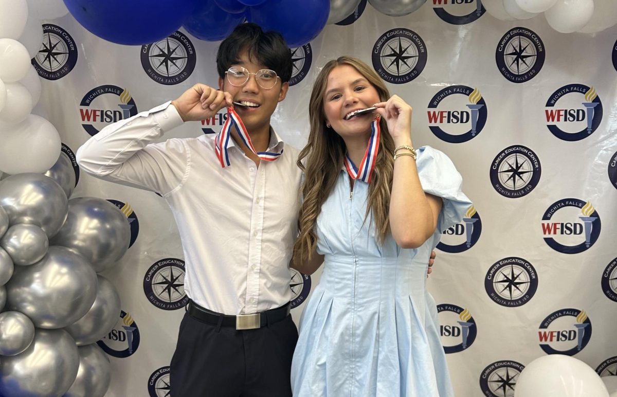 Jun Park and Emma West are Memorial's first valedictorian and salutatorian. 